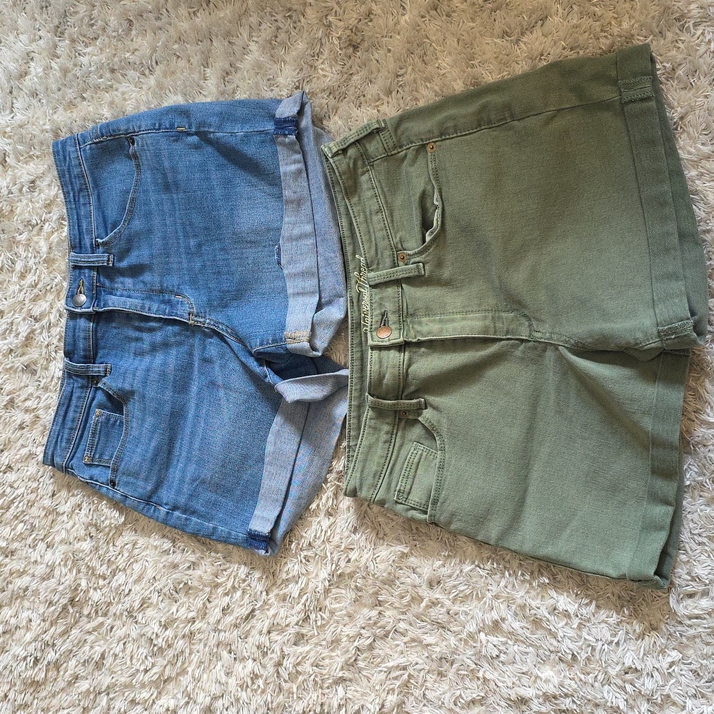 Universal Threads High Rise Midi Jean Shorts Lot